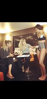 Heidi Klum feet photo thumbnail
