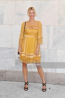 Federica Fontana feet photo thumbnail
