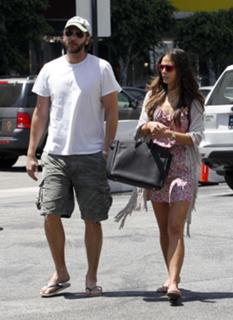 Jordana Brewster feet photo thumbnail