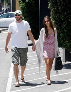 Jordana Brewster feet photo thumbnail