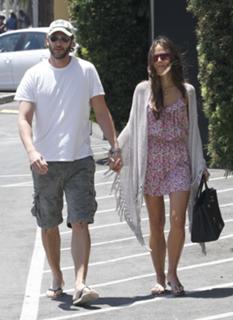 Jordana Brewster feet photo thumbnail