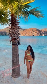 Ashanti feet photo thumbnail