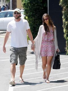 Jordana Brewster feet photo thumbnail