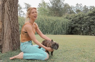 Nicole Neumann feet photo thumbnail