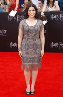 America Ferrera feet photo thumbnail