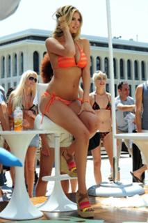 Kate Upton feet photo thumbnail