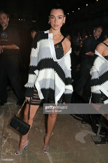 Dua Lipa feet photo thumbnail