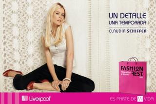 Claudia Schiffer feet photo thumbnail
