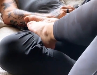Paige VanZant feet photo thumbnail