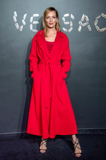 Uma Thurman feet photo thumbnail