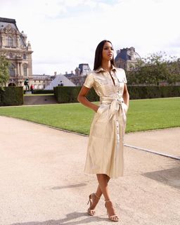 Lais Ribeiro feet photo thumbnail