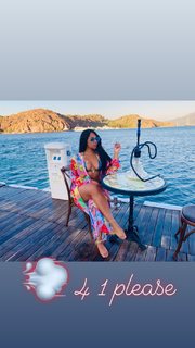 Ashanti feet photo thumbnail