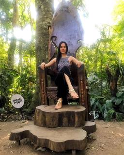Alaine Crissiê feet photo thumbnail