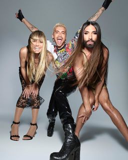 Heidi Klum feet photo thumbnail