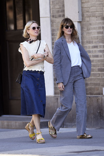 Naomi Watts feet photo thumbnail