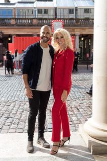 Pixie Lott feet photo thumbnail