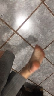 Alaine Crissiê feet photo thumbnail