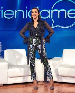 Caterina Balivo feet photo thumbnail
