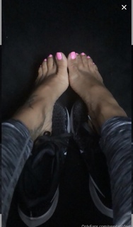 Vida Guerra feet photo thumbnail