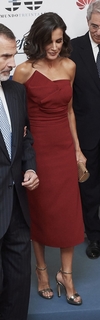 Queen Letizia of Spain feet photo thumbnail