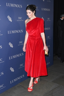 Gemma Arterton feet photo thumbnail