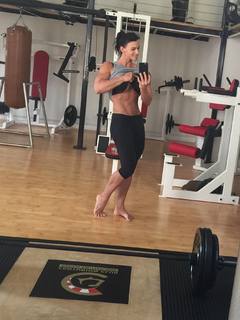 Cindy Landolt feet photo thumbnail
