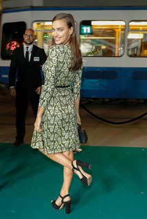 Irina Shayk feet photo thumbnail
