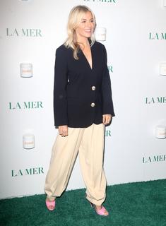Sienna Miller feet photo thumbnail