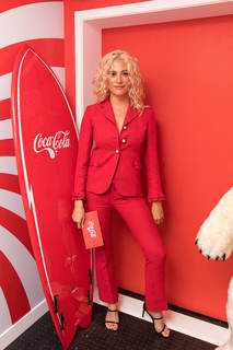 Pixie Lott feet photo thumbnail