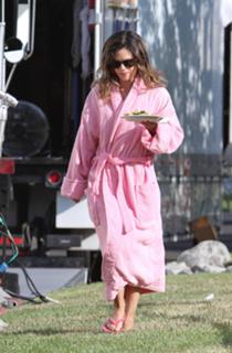 Rachel Bilson feet photo thumbnail