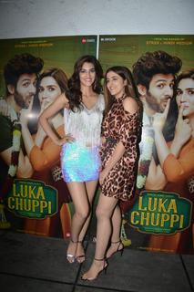 Kriti Sanon feet photo thumbnail