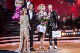 Paulina Sykut feet photo thumbnail