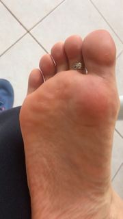 Alaine Crissiê feet photo thumbnail