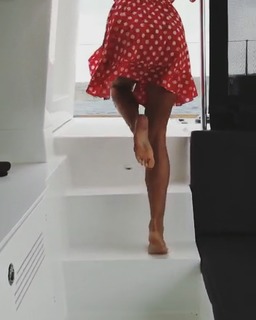 Edyta Górniak feet photo thumbnail