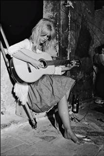 Brigitte Bardot feet photo thumbnail