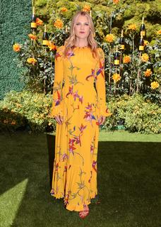 Ali Larter feet photo thumbnail