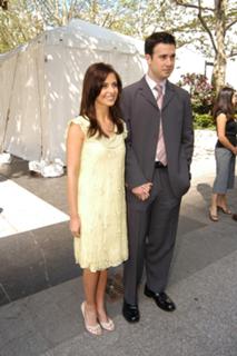 Sarah Michelle Gellar feet photo thumbnail