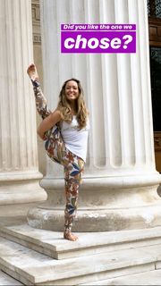 Kino MacGregor feet photo thumbnail