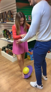 Nicole Bahls feet photo thumbnail