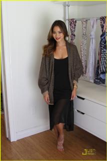 Jamie Chung feet photo thumbnail