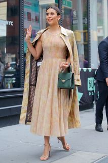 Nina Dobrev feet photo thumbnail