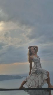 Kino MacGregor feet photo thumbnail