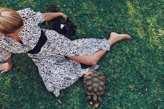 Nicole Neumann feet photo thumbnail