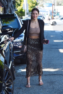 Katharine McPhee feet photo thumbnail