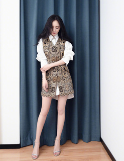 Mi Yang feet photo thumbnail
