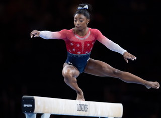 Simone Biles feet photo thumbnail