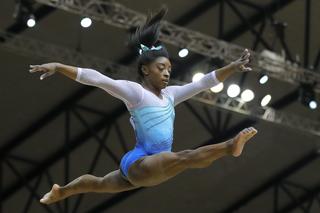 Simone Biles feet photo thumbnail