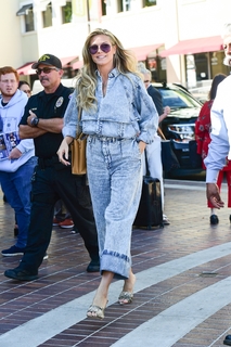 Heidi Klum feet photo thumbnail