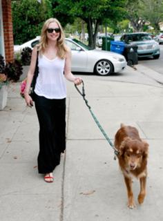 Amanda Seyfried feet photo thumbnail