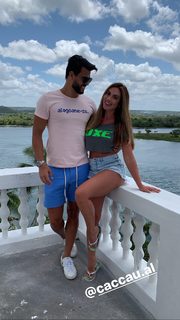 Nicole Bahls feet photo thumbnail